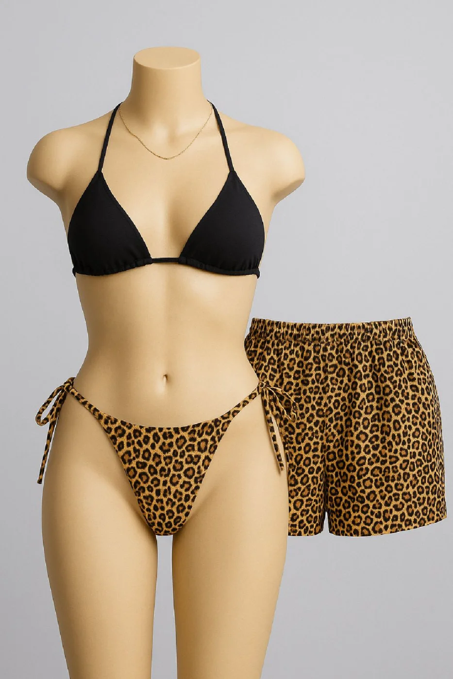 Kadın 3'lü Set Siyah ve Leopar Desenli Şortlu Yandan Bağlamalı Bikini Mayo Takımı görsel 3
