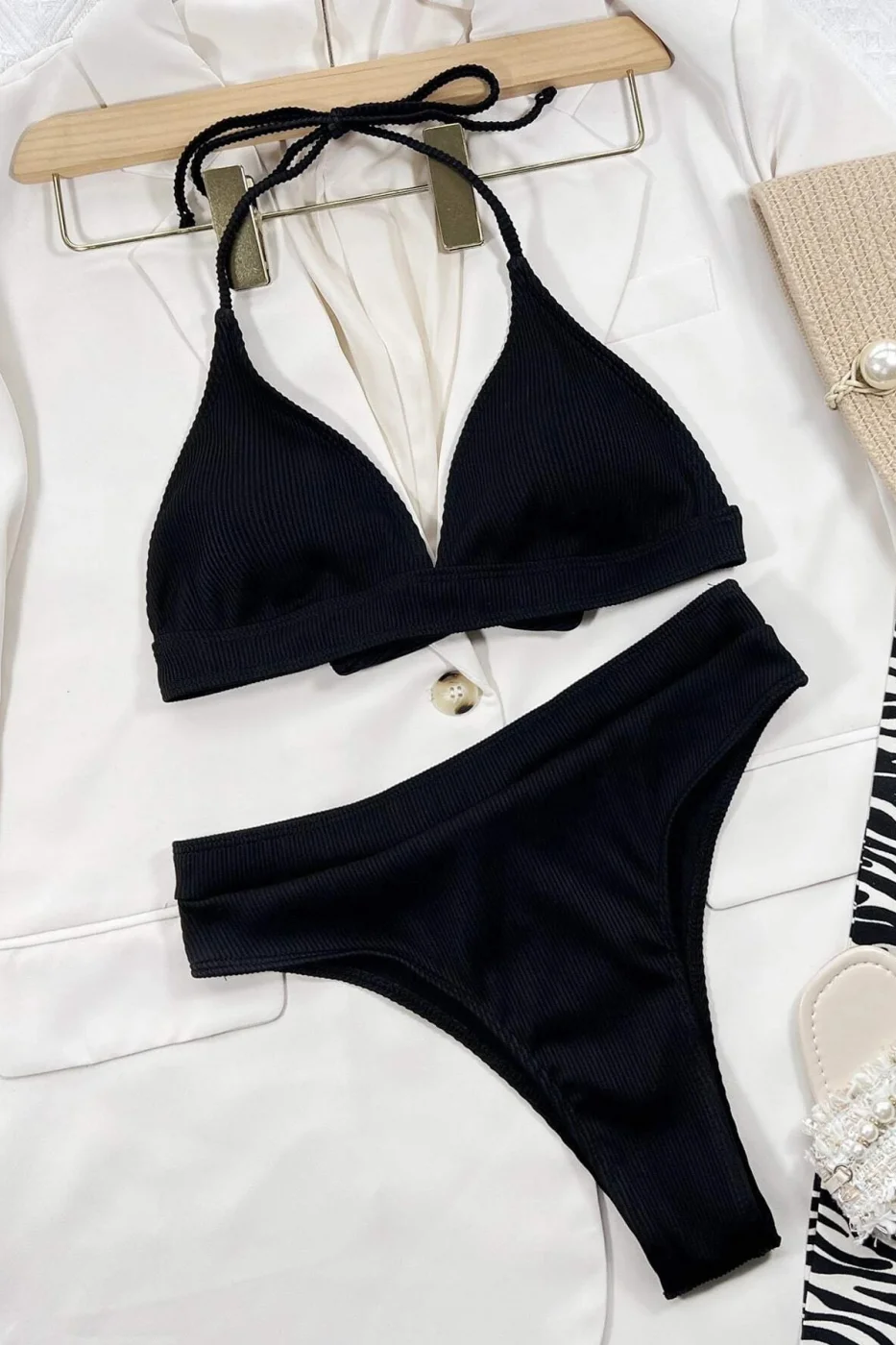Kadın Siyah Boyundan Ve Belden Bağlamalı Yüksek Bel Bikini Takımı görsel 7