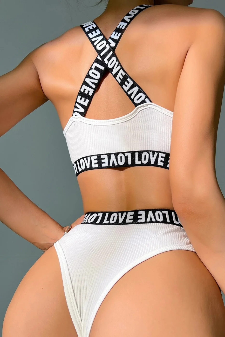 Kadın Beyaz Çapraz Sırt Ve Love Yazı Detaylı Iç Çamaşır Takımı görsel 2